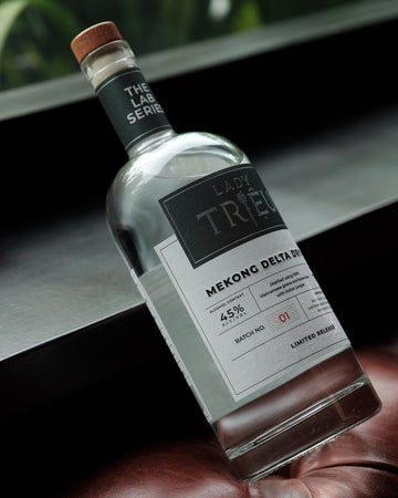 Lady Trieu Mekong Delta Gin 趙妃 湄公河三角洲 (綠)